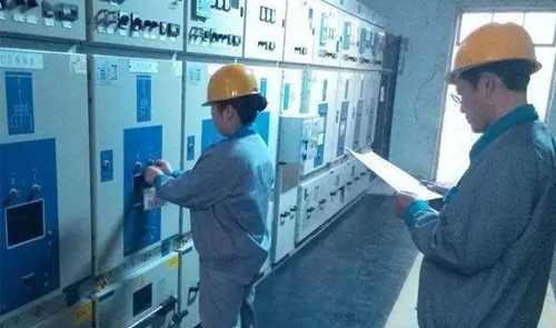 在配電設備上工作的一般規定有哪些？